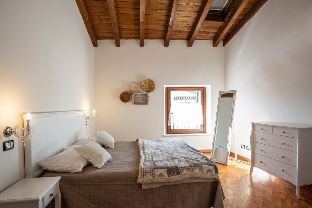 Blu Bed Castelnuovo del Garda Exterior foto
